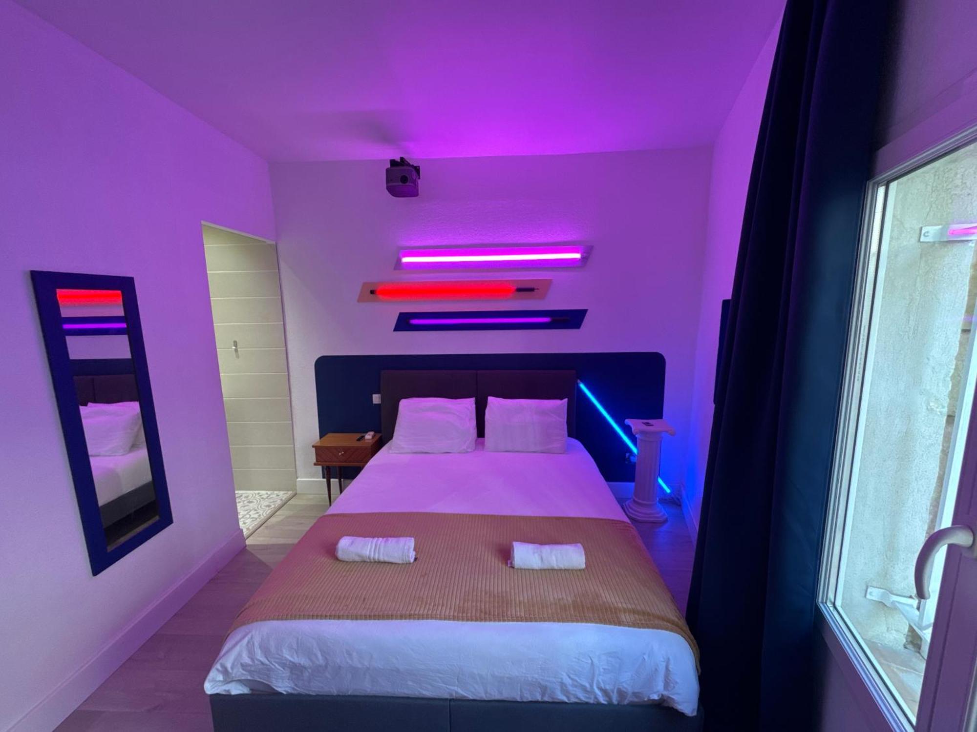 Roma Reva: Design Et Home Cinema Nimes Exterior photo